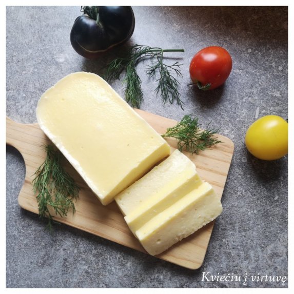 Naminis lydytas varškės sūris per penkias minutes