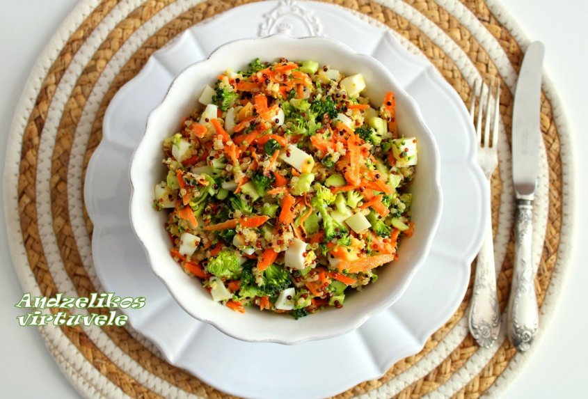 Gaivios brokolių salotos su lengvu užpilu