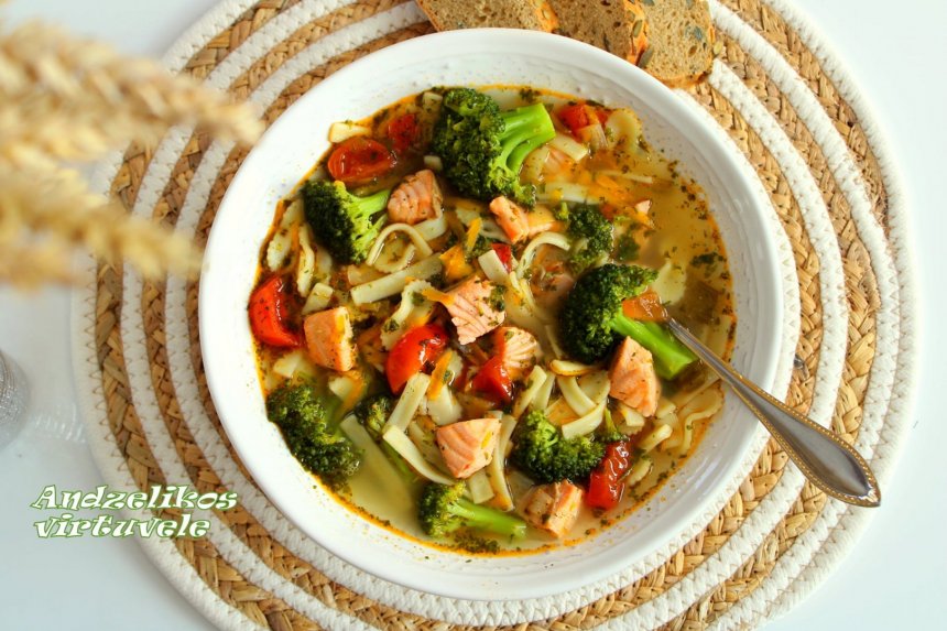Lašišos sriuba su brokoliais