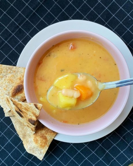 Tiršta daržovių sriuba su pupelėmis